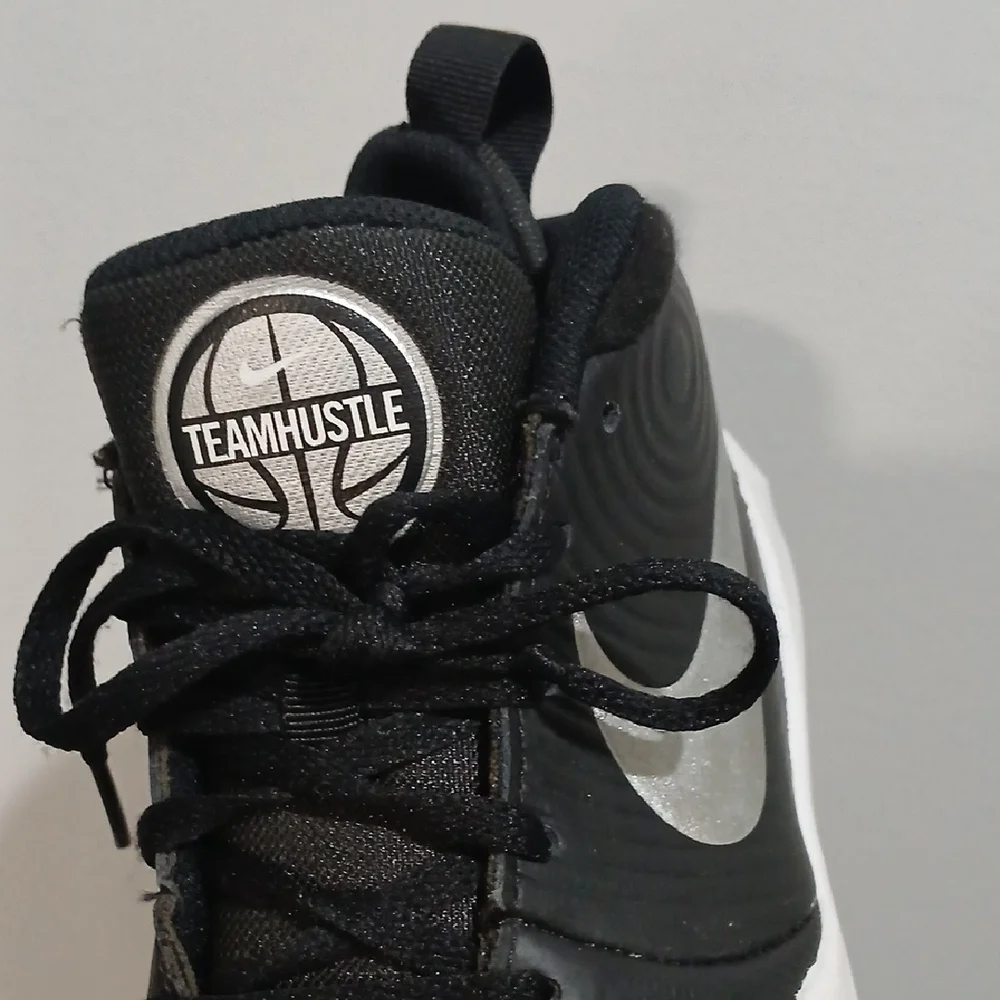 Nike Kids Black and White Sneakers, Gentle Used, Sz 6 , No Box